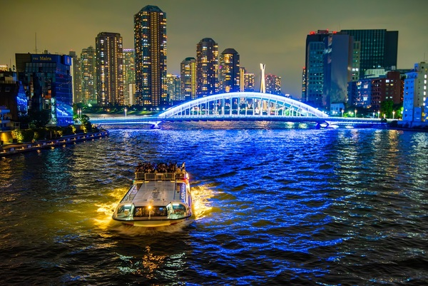 プレミアムナイトクルーズの写真