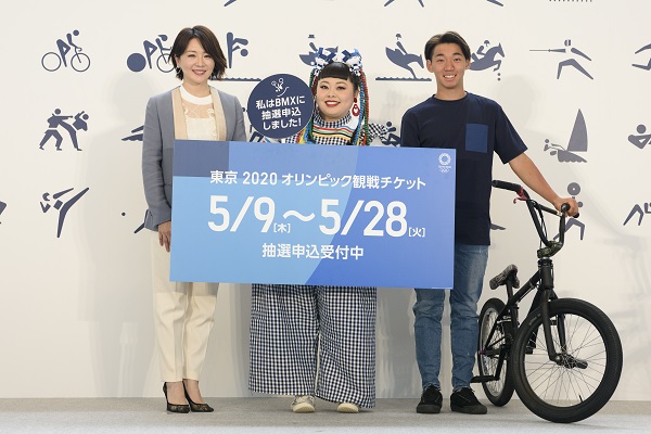 左から大橋さん(司会)、渡辺さん、中村さん