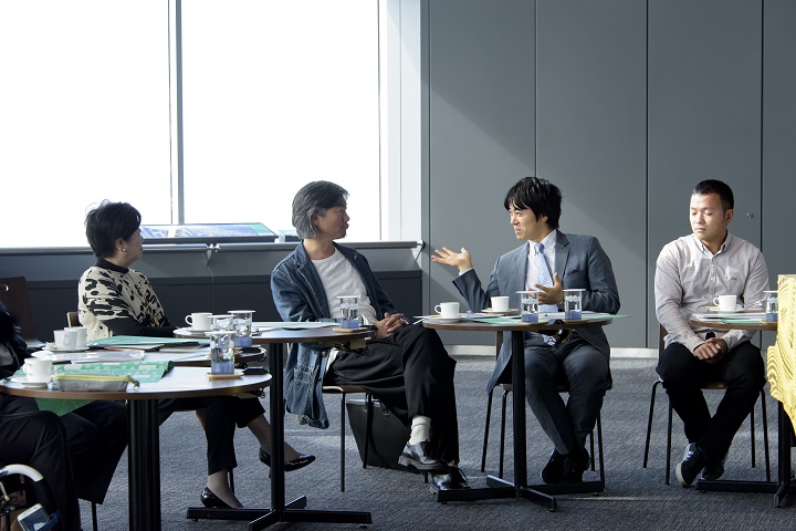 意見交換の様子の写真2