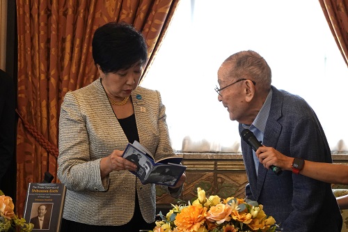 知事と雅英さんの画像1