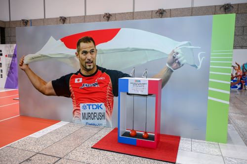 都庁2階、MOWA展示