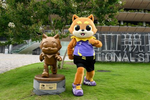 国立競技場、りくワン像