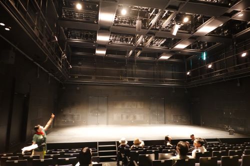 シアターイースト