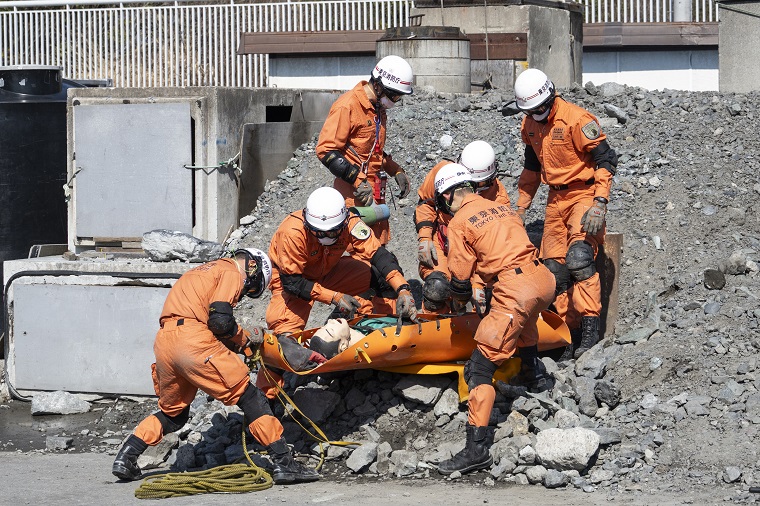 Photo: A hyper rescue team conducting a rescue drill