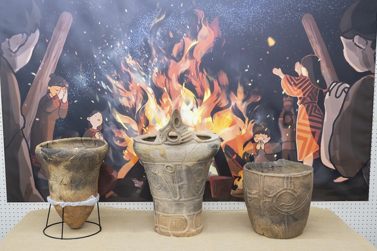 Pottery of the mid-Jomon era excavated from the Shimonoya Ruins