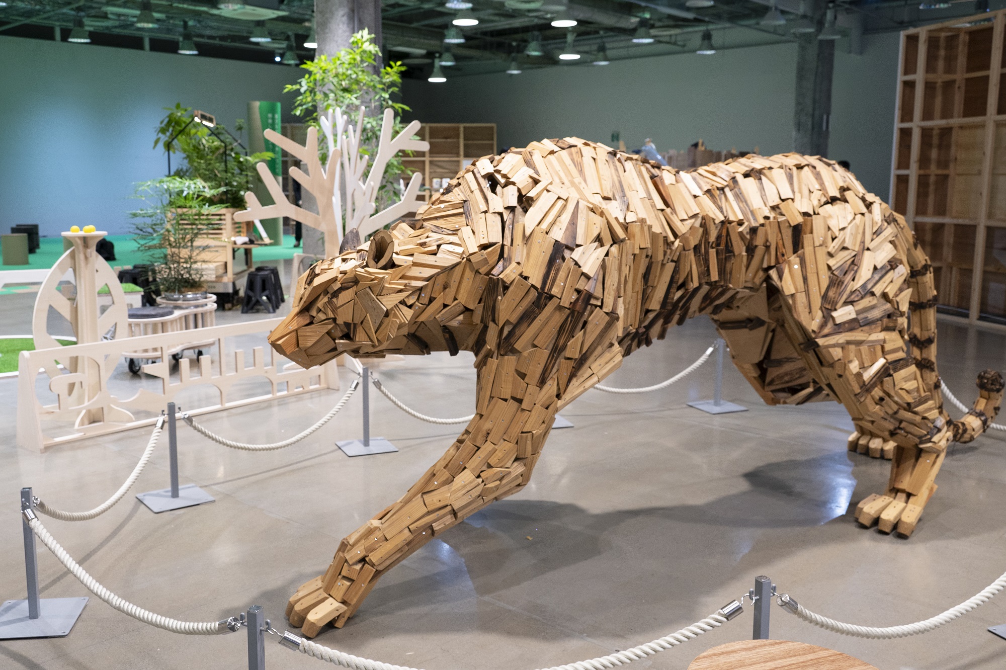 廃材で作られた寅の写真